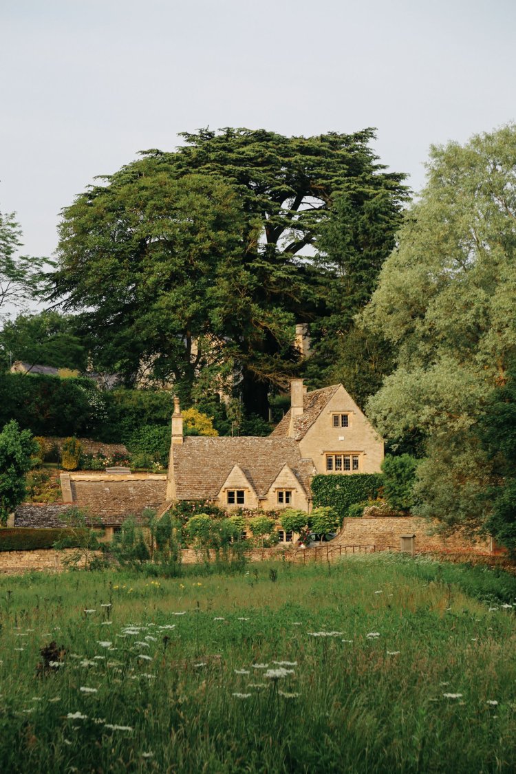 11 Prettiest Towns In The Cotswolds To Visit