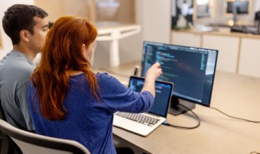 JDoodle, the online programming community, secures funding after reaching an impressive user base of 800,000.