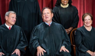 Alito's Trip Inquiry by ProPublica Met with His Response in the Wall Street Journal