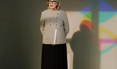 Zeenat Aman Embraces Pride Month, Expresses Bewilderment Over Offense Taken at Others' Personal Choices: Bollywood News