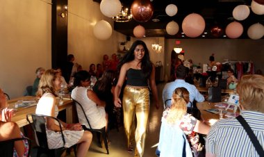 Local Teens from Glenview and Northbrook Host Fashion Show in Support of Friends of Youth Services.