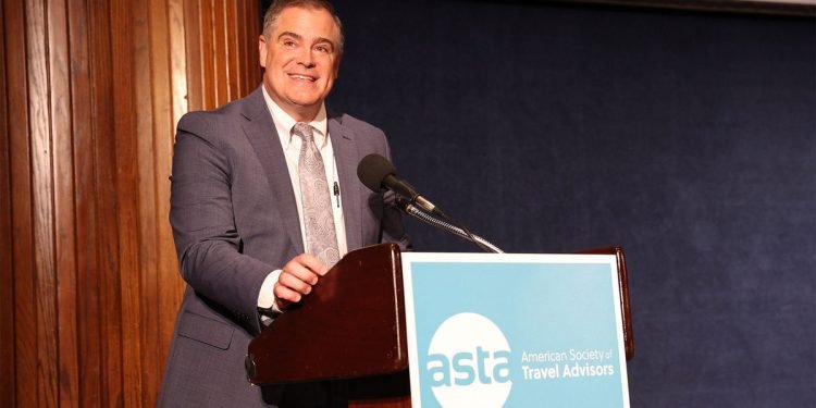 ASTA CEO Discusses Strategies for Attracting New Travel Advisors at Washington, D.C. Travel Weekly Event