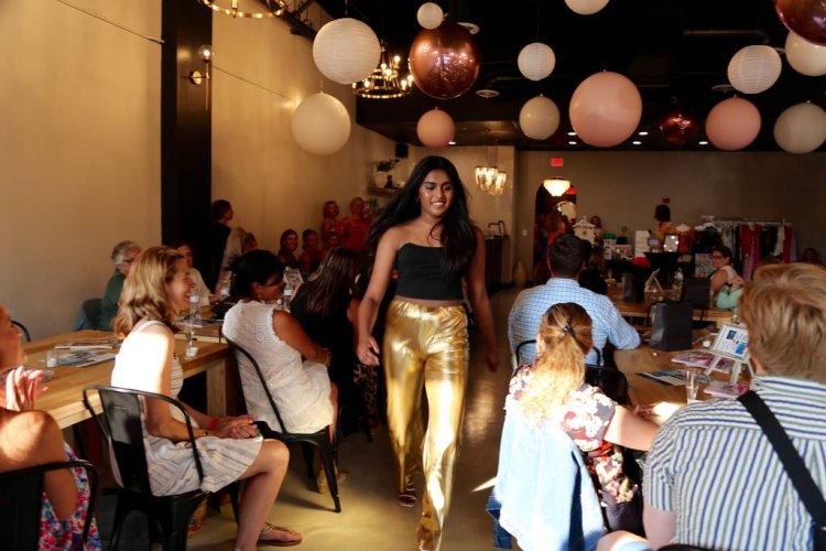 Local Teens from Glenview and Northbrook Host Fashion Show in Support of Friends of Youth Services.