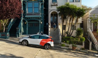 San Francisco Residents Using Traffic Cones to Disable Robotaxis