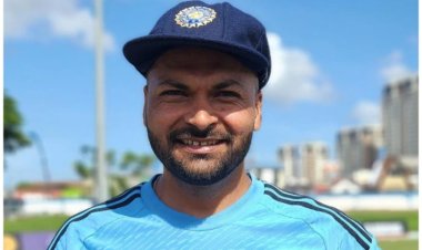 "Dinesh Karthik Hails Mukesh Kumar as a Phenomenal Triumph of Indian Domestic Cricket in WI vs IND, 2nd Test"