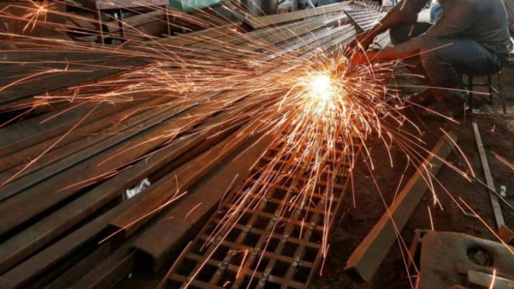 India's Factory Growth in June Dips Slightly, yet Remains Robust