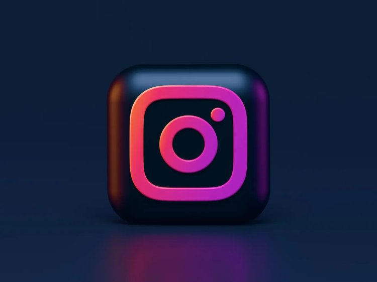 Instagram experiences outage affecting numerous users; service now restored.