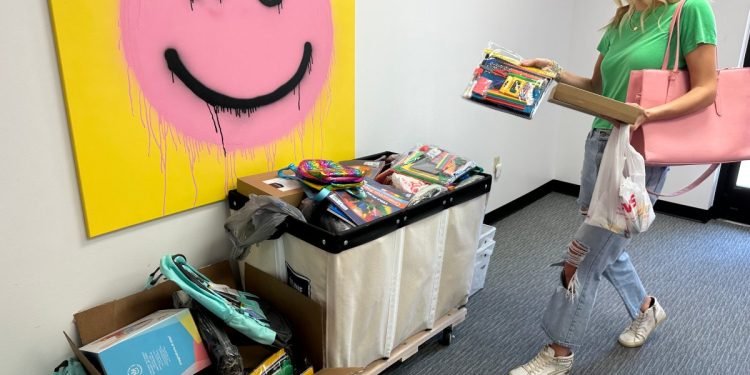 "Empowered Female Entrepreneur Generously Donates Hundreds of School Supplies to Dallas Women’s Shelter" – NBC 5 Dallas-Fort Worth