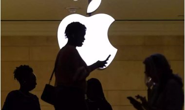 Apple Bold Move: Bans Meta's WhatsApp and Threads Amid China's Security Alarm