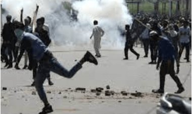 Pakistan Urgent Call: Violence in Occupied Kashmir Sends Vital Signal for Islamabad's Action