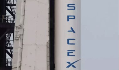 SpaceX launches first satellites for new US spy constellation