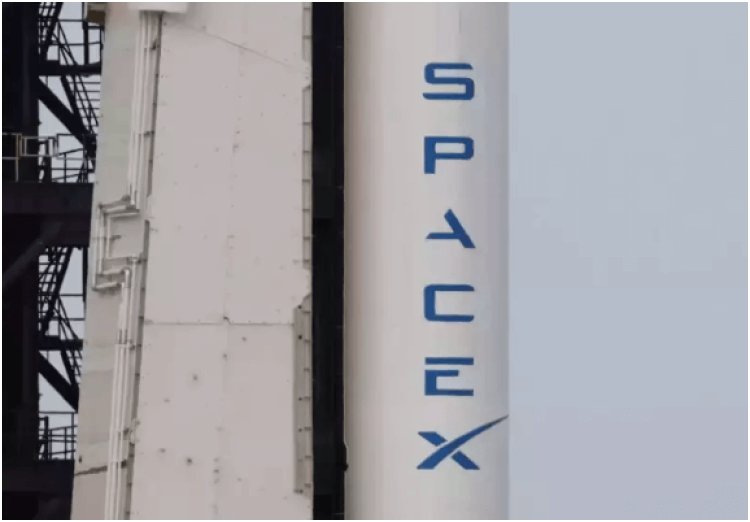 SpaceX launches first satellites for new US spy constellation