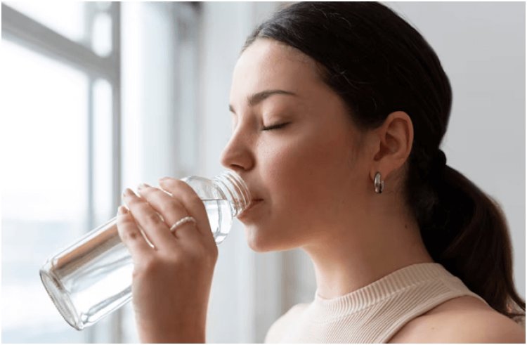 Why You Should Embrace Avoiding Water Right After Meals; Health-Boosting Reasons Explained