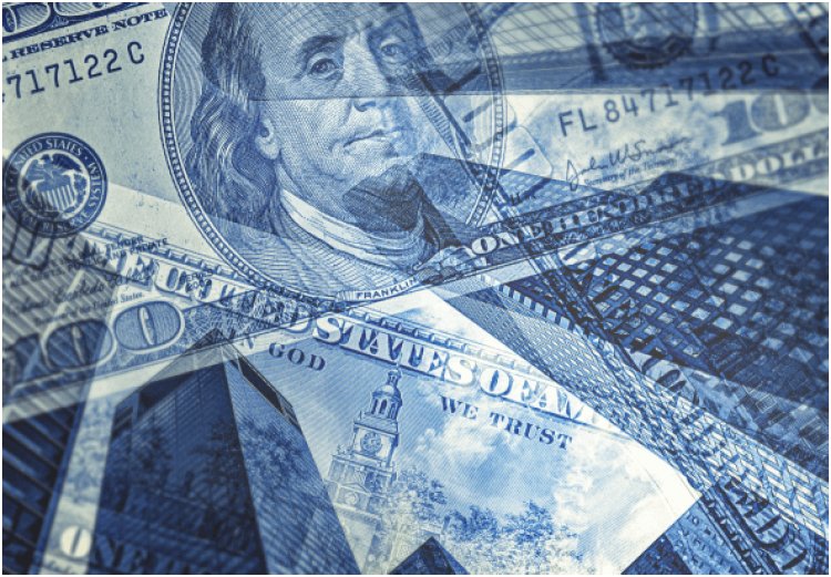 Dollar Dominance: Experts Highlight U.S. Policy Overreach as Key Challenge to Global Supremacy.